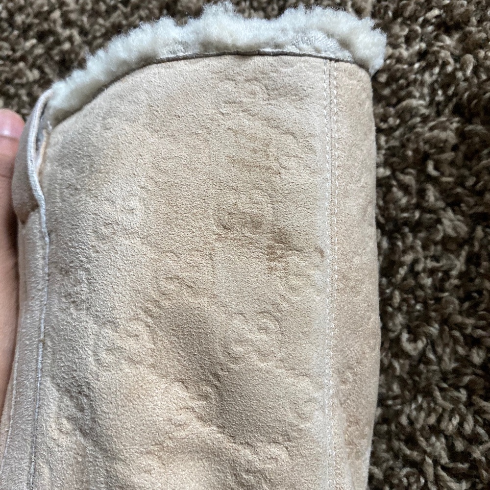 Gucci Guccisima Shearling Boots - Picture 6 of 12
